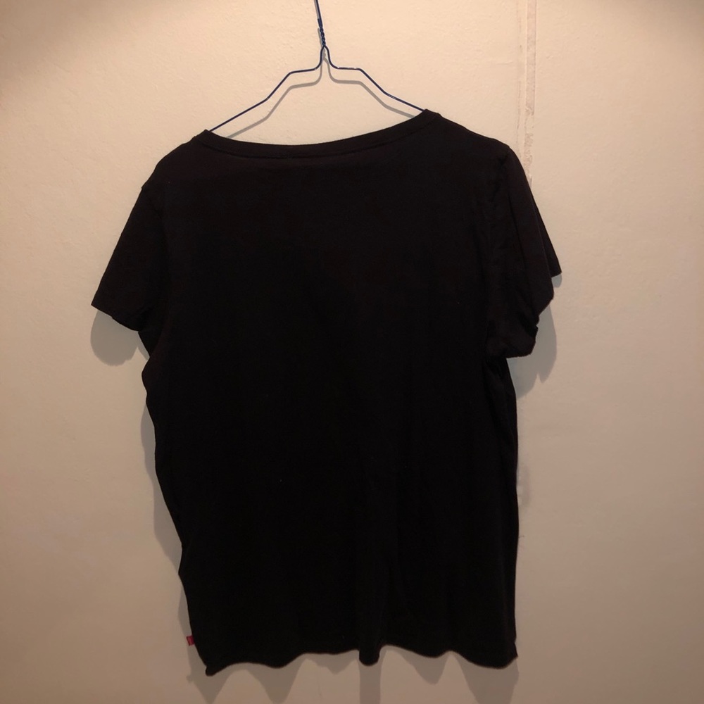 levi’s tee - Picture 3 of 3